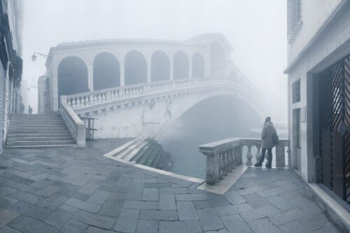 iPhone photo of Rialto Bridge in fog fog, Rialto, Venice, Venezia