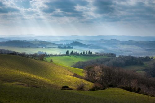 Light play gives dimensionality to the hills of Tuscany Tuscany, Toscana, Italy