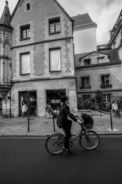 Street scene from le Marais Marais, Paris, bicycle, Black and white