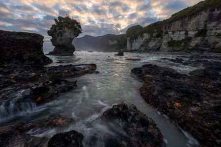 Catching clouds, sunrise and starfish on the west coast Motukiekie, New Zealand, Greymouth, seascape, starfish, west coast