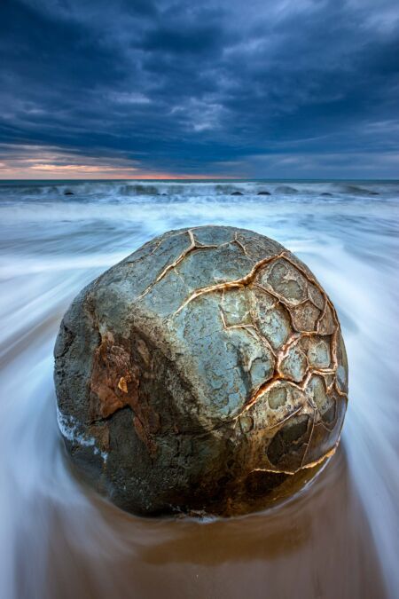 The simplest of compositions from the Moeraki Boulders Moeraki Boulders, New Zealand