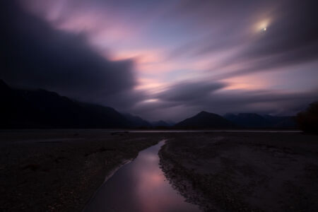Moonrise in twilight during a 2 minute exposure at Glenorchy New Zealand, Glenorchy, Queenstown
