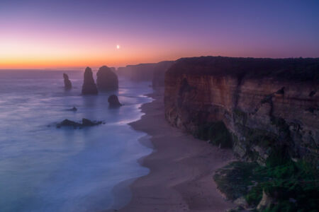 Moonrise and sunset at the Twelve Apostles with a lovely spectrum of hues Twelve Apostles, Great Ocean Road, Victoria