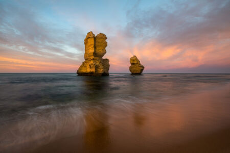A sweet sunrise at the Twelve Apostles Twelve Apostles, Great Ocean Road, Victoria, Gibsons Beach