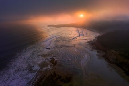 Big swell and a spooky sunset Boxing Day 2022 Bells Beach, Surf coast, great ocean road, Torquay, Victoria